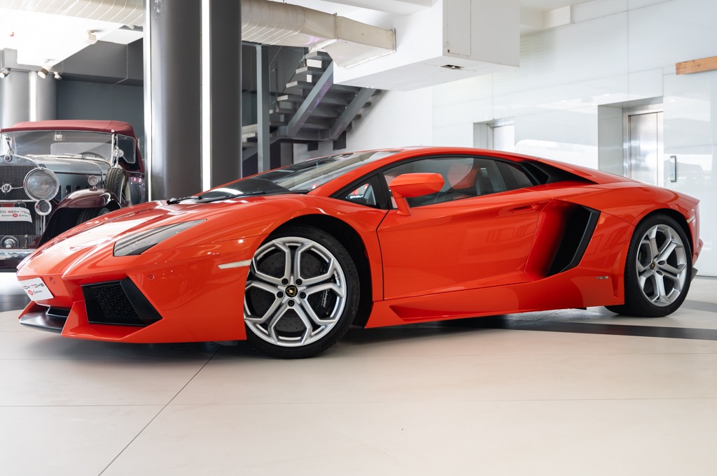 Lamborghini Aventador LP700-4