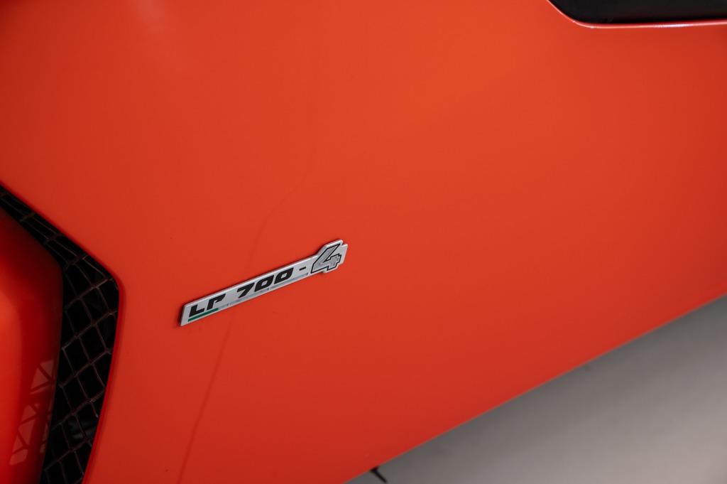 Lamborghini Aventador LP700-4