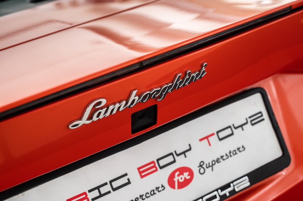 Lamborghini Aventador LP700-4