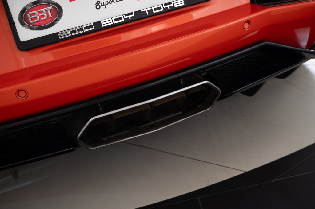 Lamborghini Aventador LP700-4
