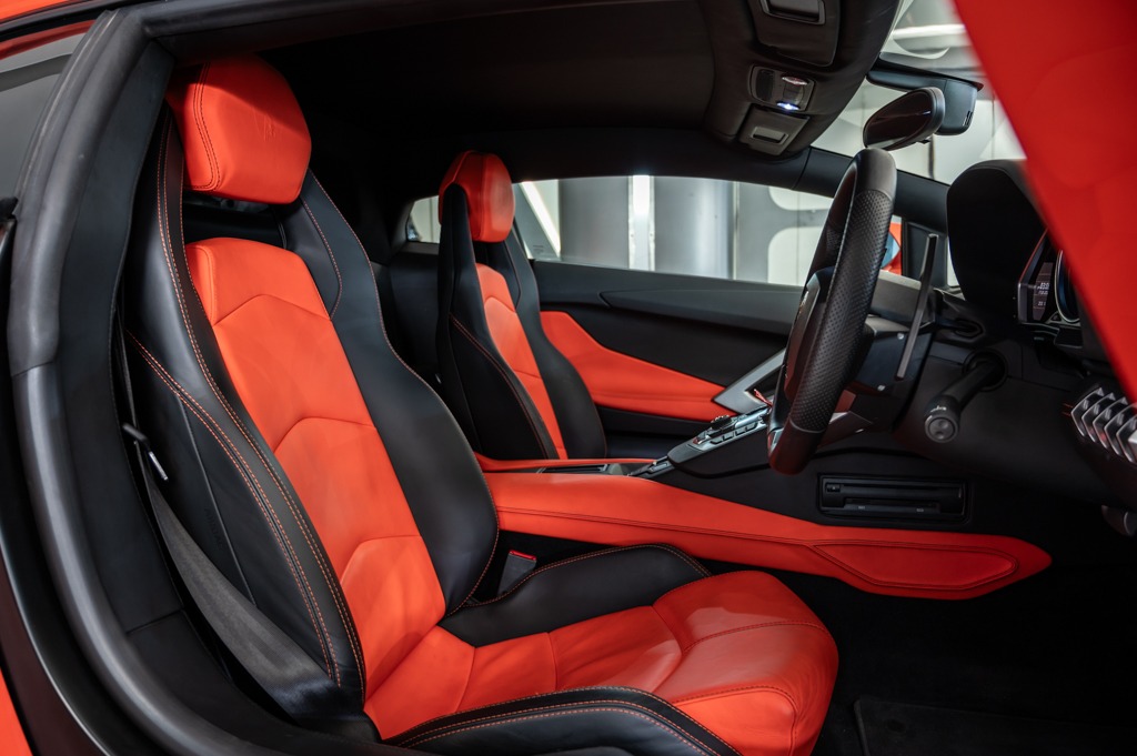 Lamborghini Aventador LP700-4