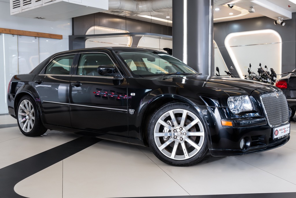 Chrysler 300C 6.1 SRT8