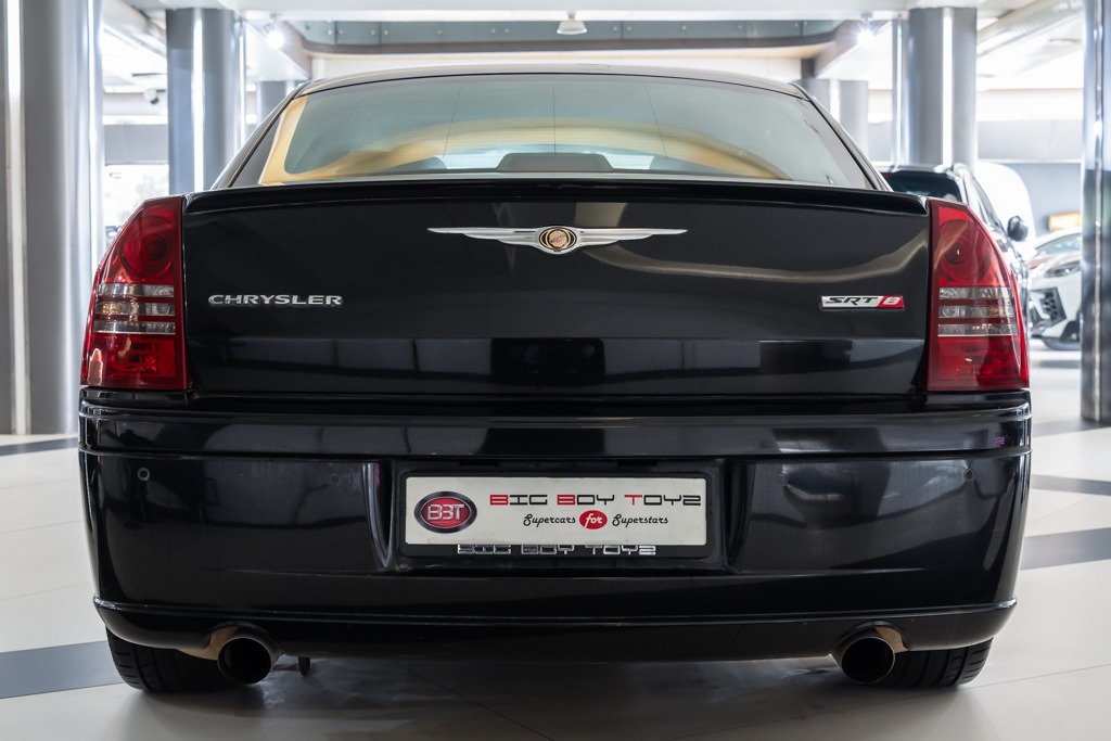 Chrysler 300C 6.1 SRT8