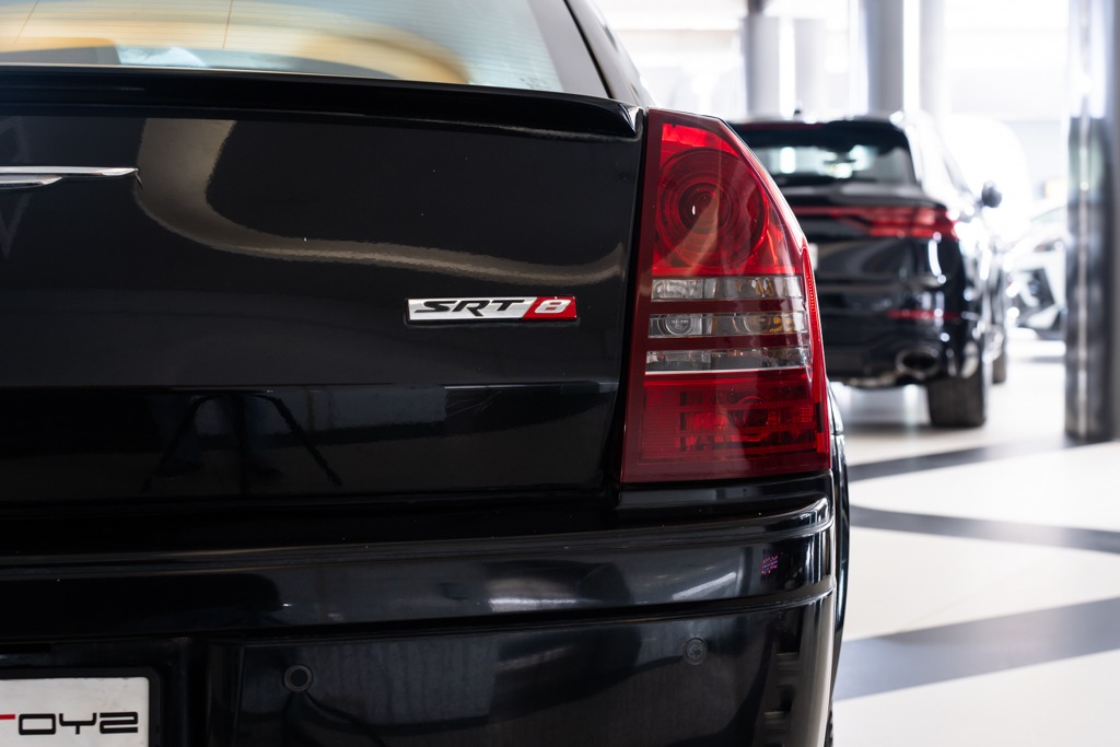 Chrysler 300C 6.1 SRT8