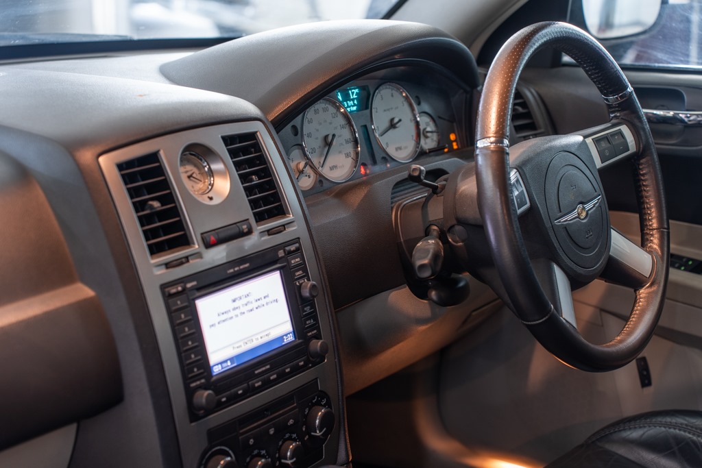 Chrysler 300C 6.1 SRT8