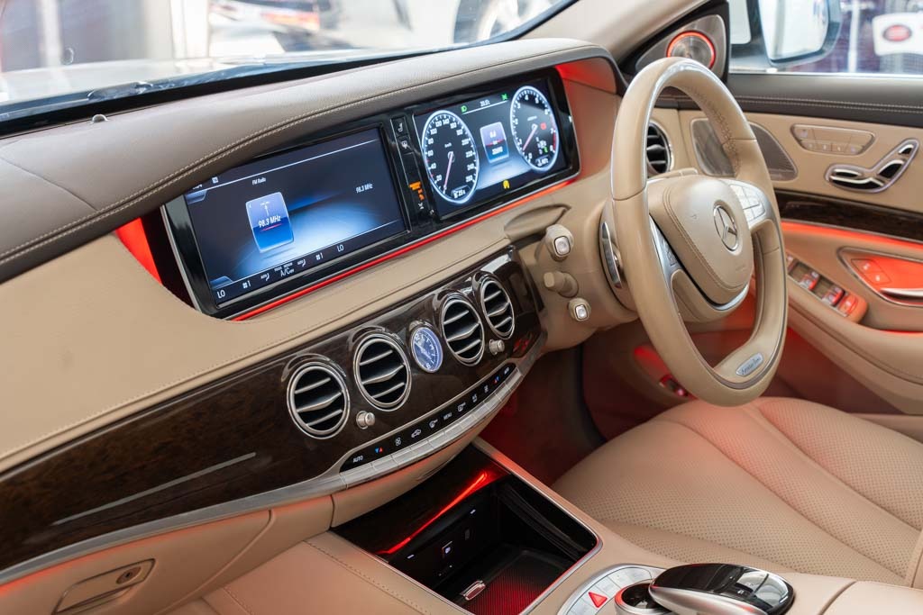 MERCEDES BENZ S400