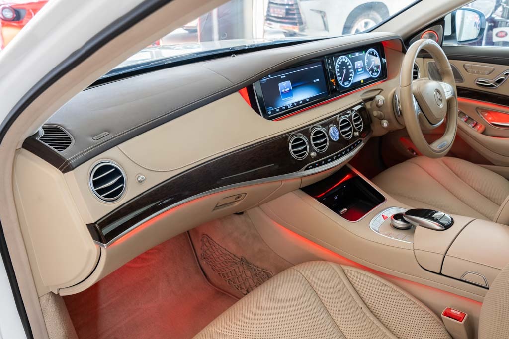 MERCEDES BENZ S400