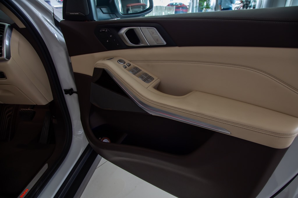 BMW X7 XDRIVE40I CBU