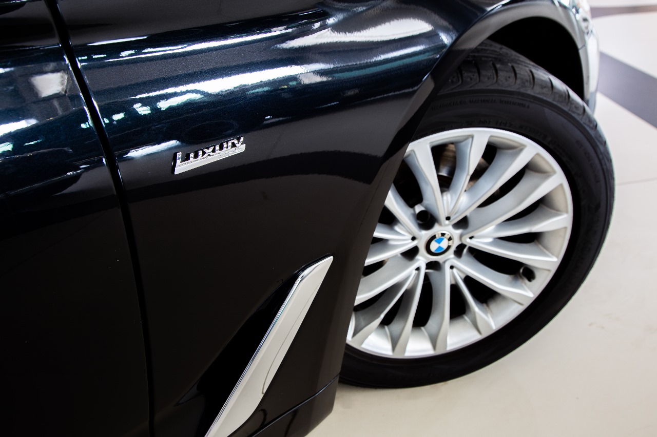 BMW 520D LUXURY LINE