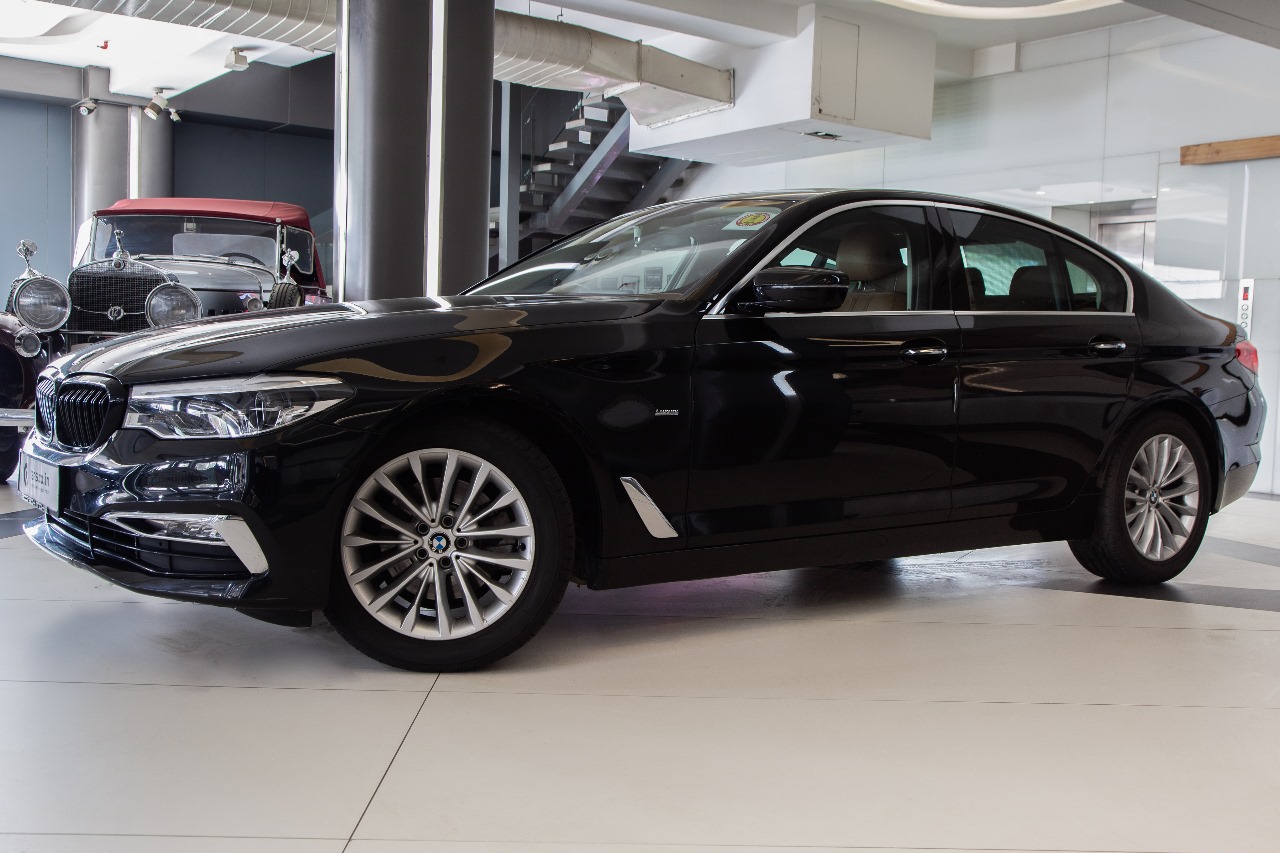 BMW 520D LUXURY LINE
