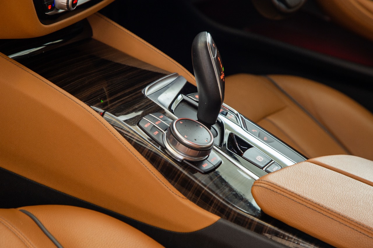 BMW 520D LUXURY LINE