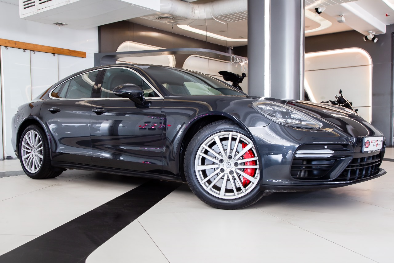 Porsche Panamera Turbo
