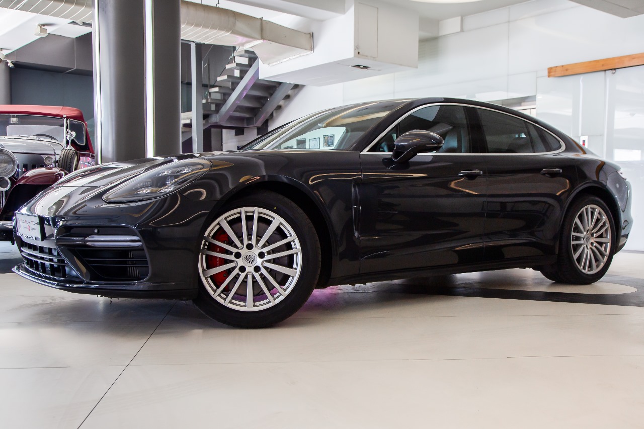 Porsche Panamera Turbo
