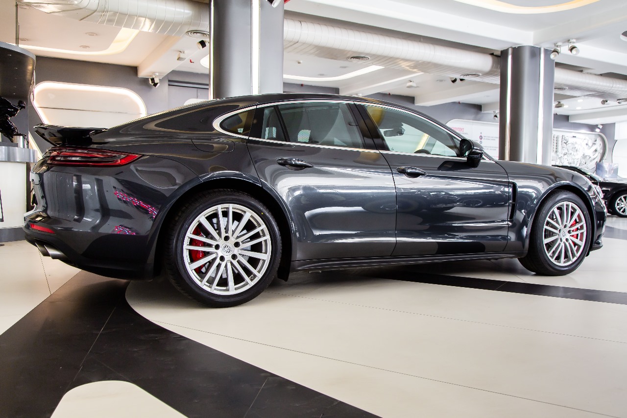 Porsche Panamera Turbo