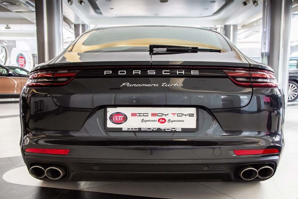 Porsche Panamera Turbo