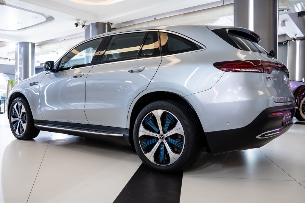 MERCEDES BENZ EQC 400 4MATIC
