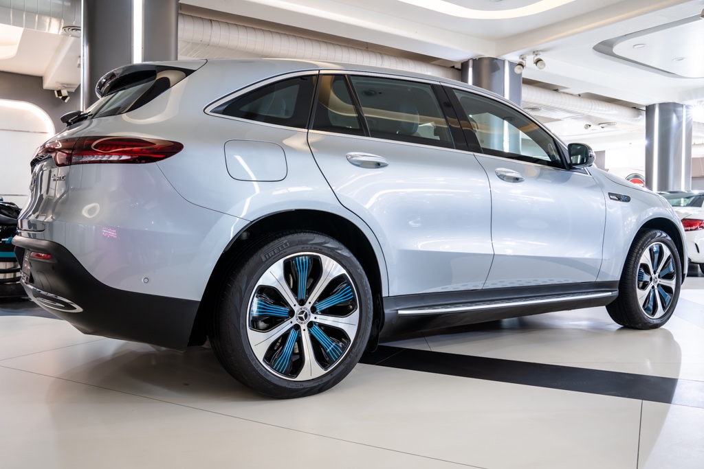 MERCEDES BENZ EQC 400 4MATIC