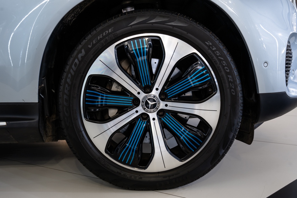 MERCEDES BENZ EQC 400 4MATIC