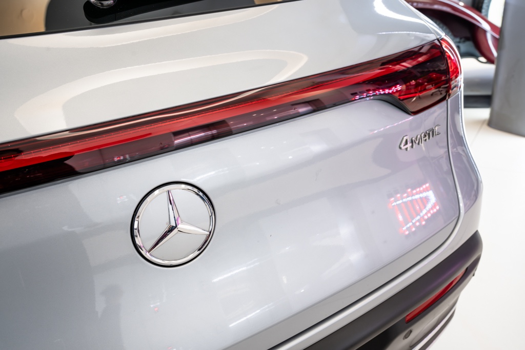 MERCEDES BENZ EQC 400 4MATIC