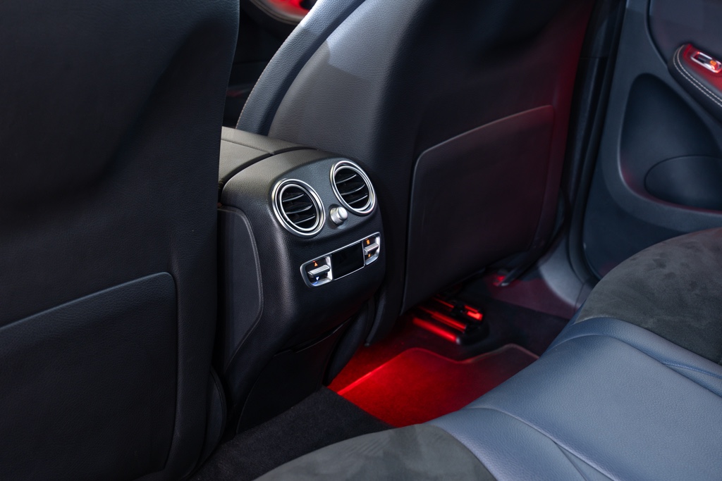 MERCEDES BENZ EQC 400 4MATIC