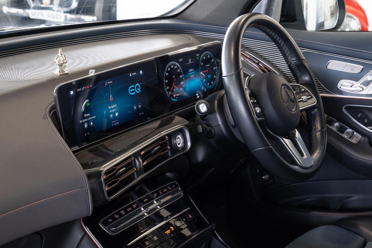 MERCEDES BENZ EQC 400 4MATIC