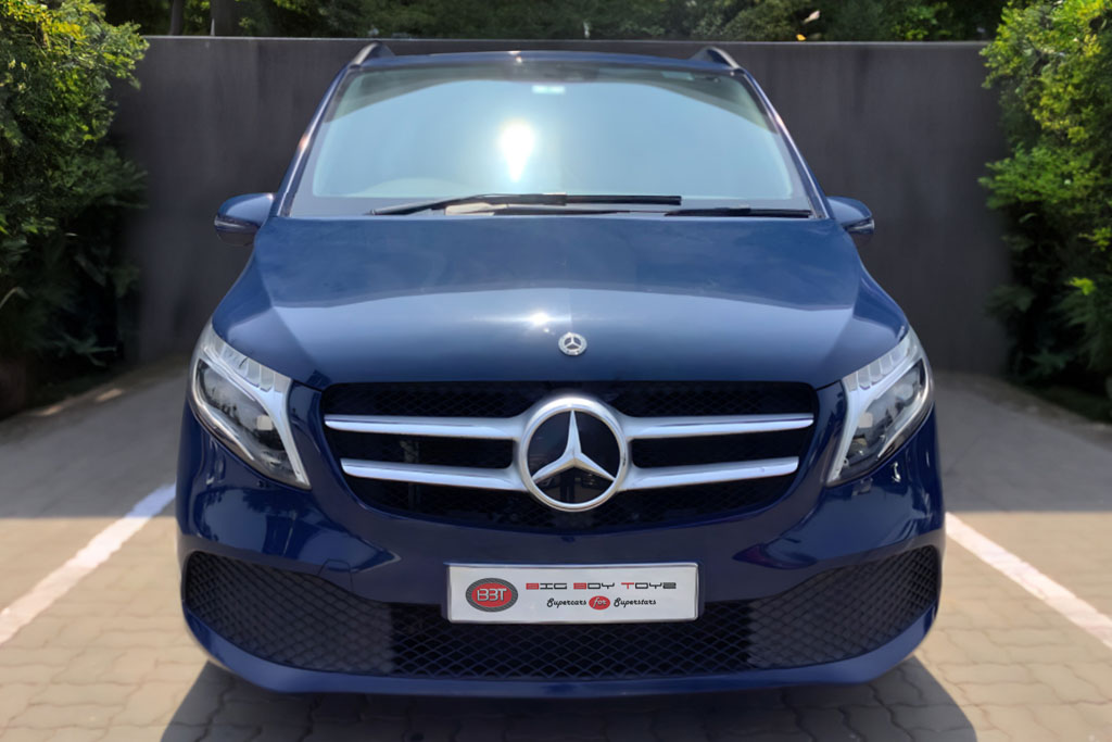 Mercedes Benz V220d