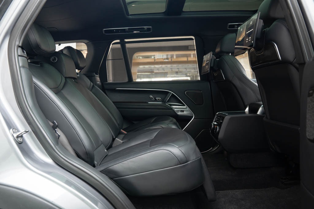 Range Rover Autobiography LWB 4.4 P530