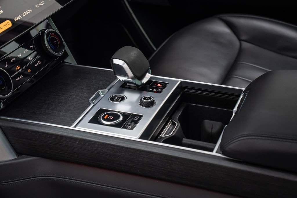 Range Rover Autobiography LWB 4.4 P530