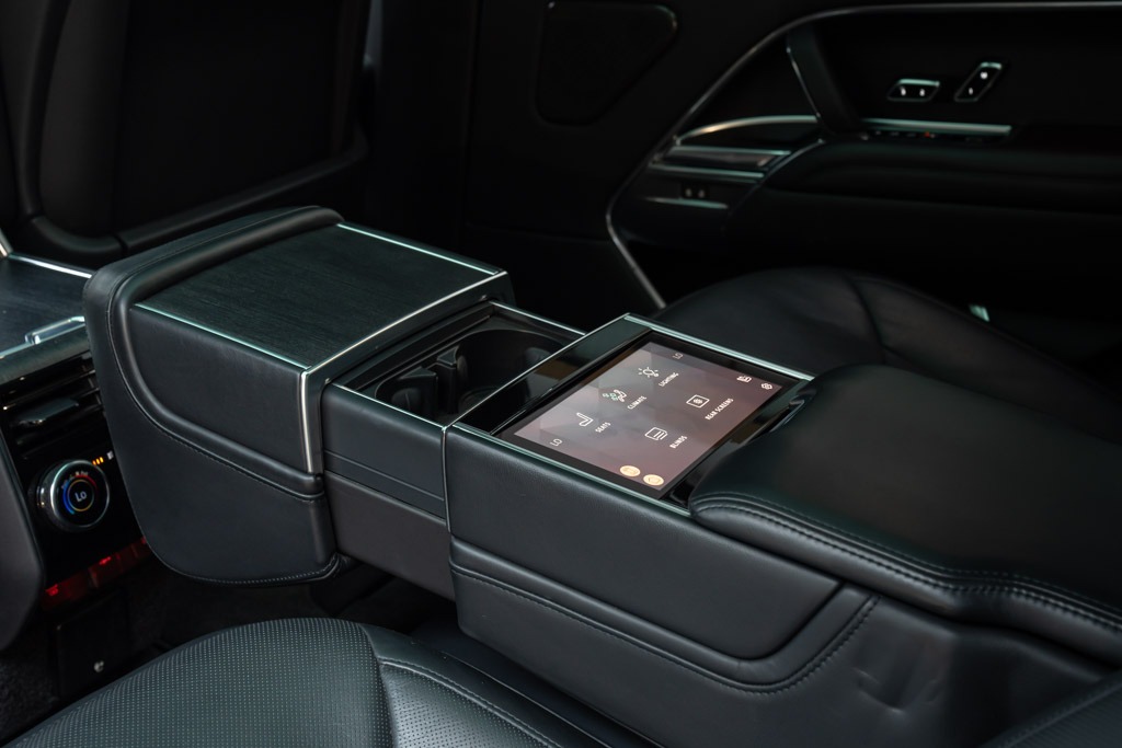 Range Rover Autobiography LWB 4.4 P530