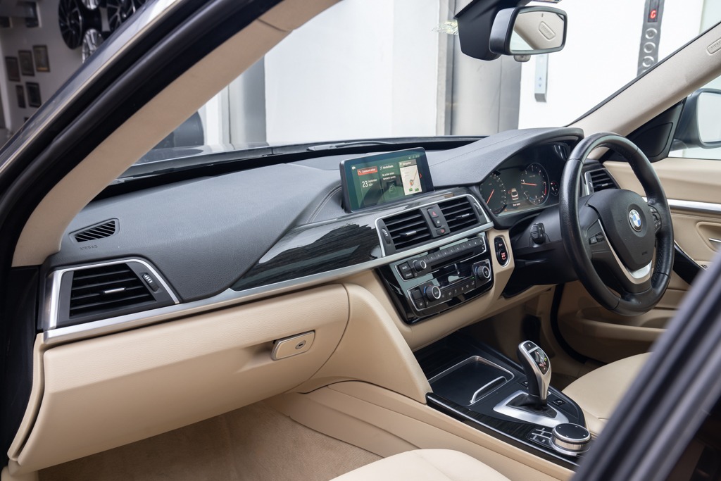 BMW 320d GT Luxury Line 