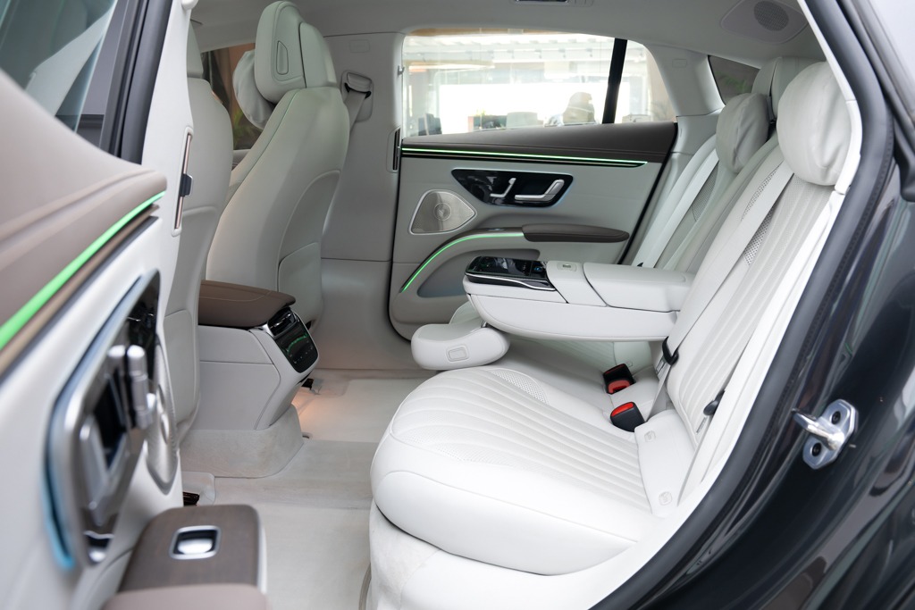 MERCEDES BENZ EQS 580 4MATIC