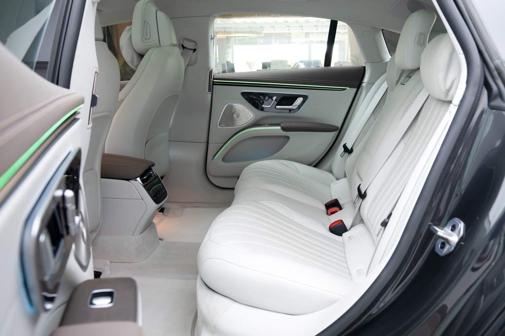 MERCEDES BENZ EQS 580 4MATIC