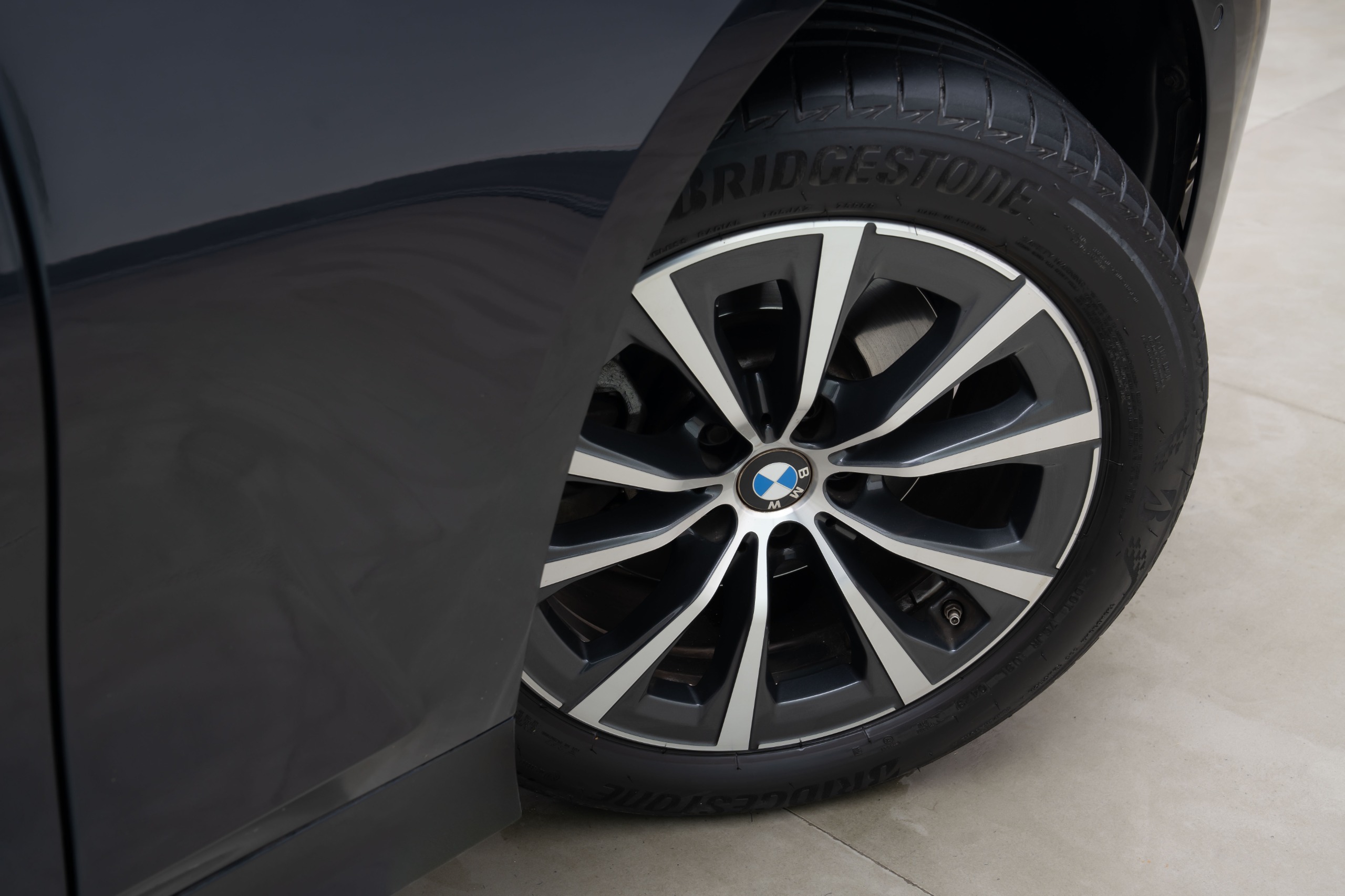 BMW 330Li Gran Limousine Luxury Line 