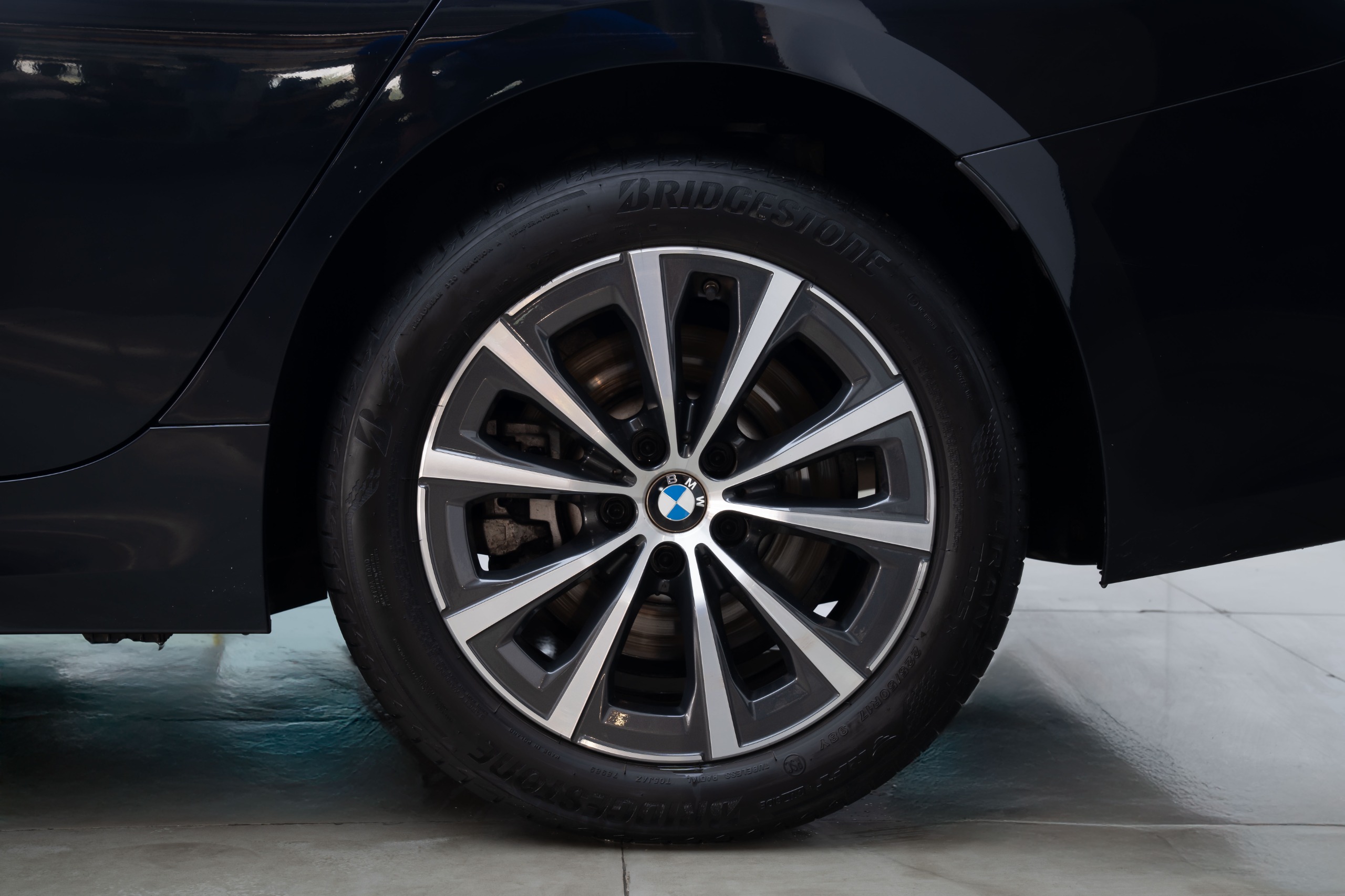 BMW 330Li Gran Limousine Luxury Line 