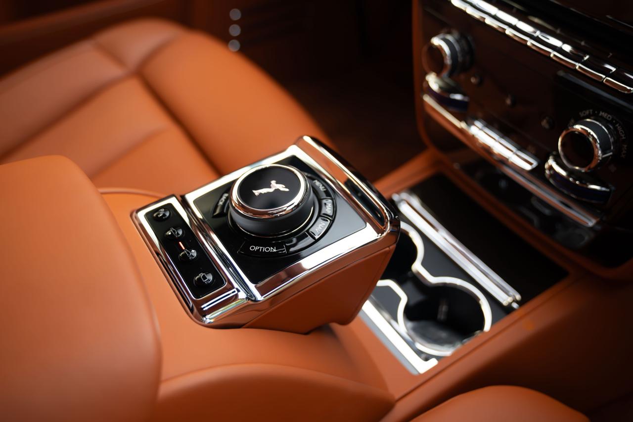 Rolls Royce Phantom 8