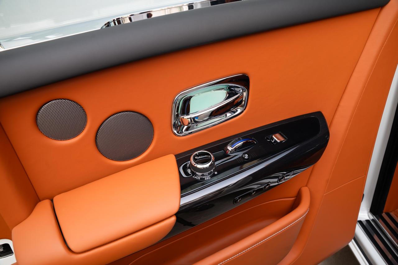 Rolls Royce Phantom 8