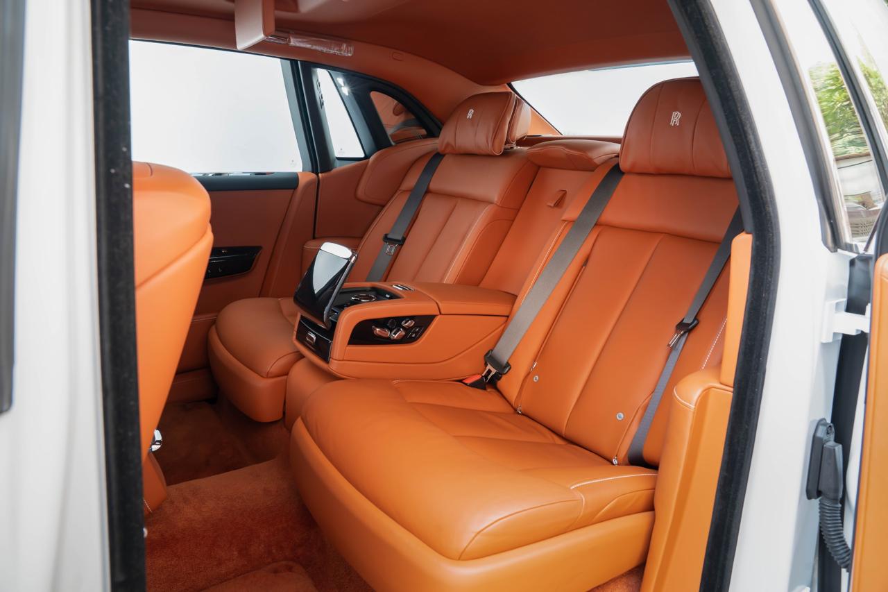 Rolls Royce Phantom 8