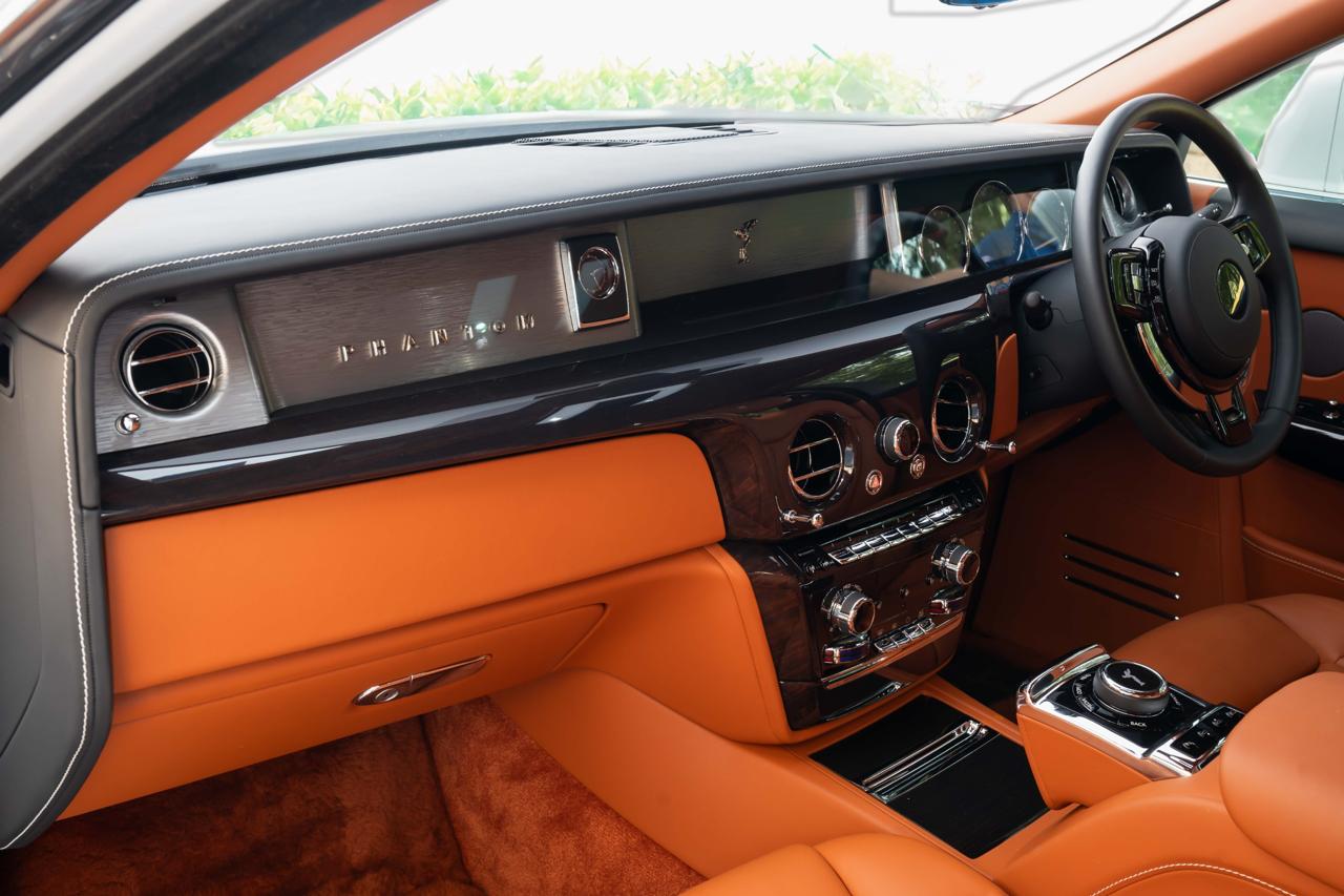 Rolls Royce Phantom 8