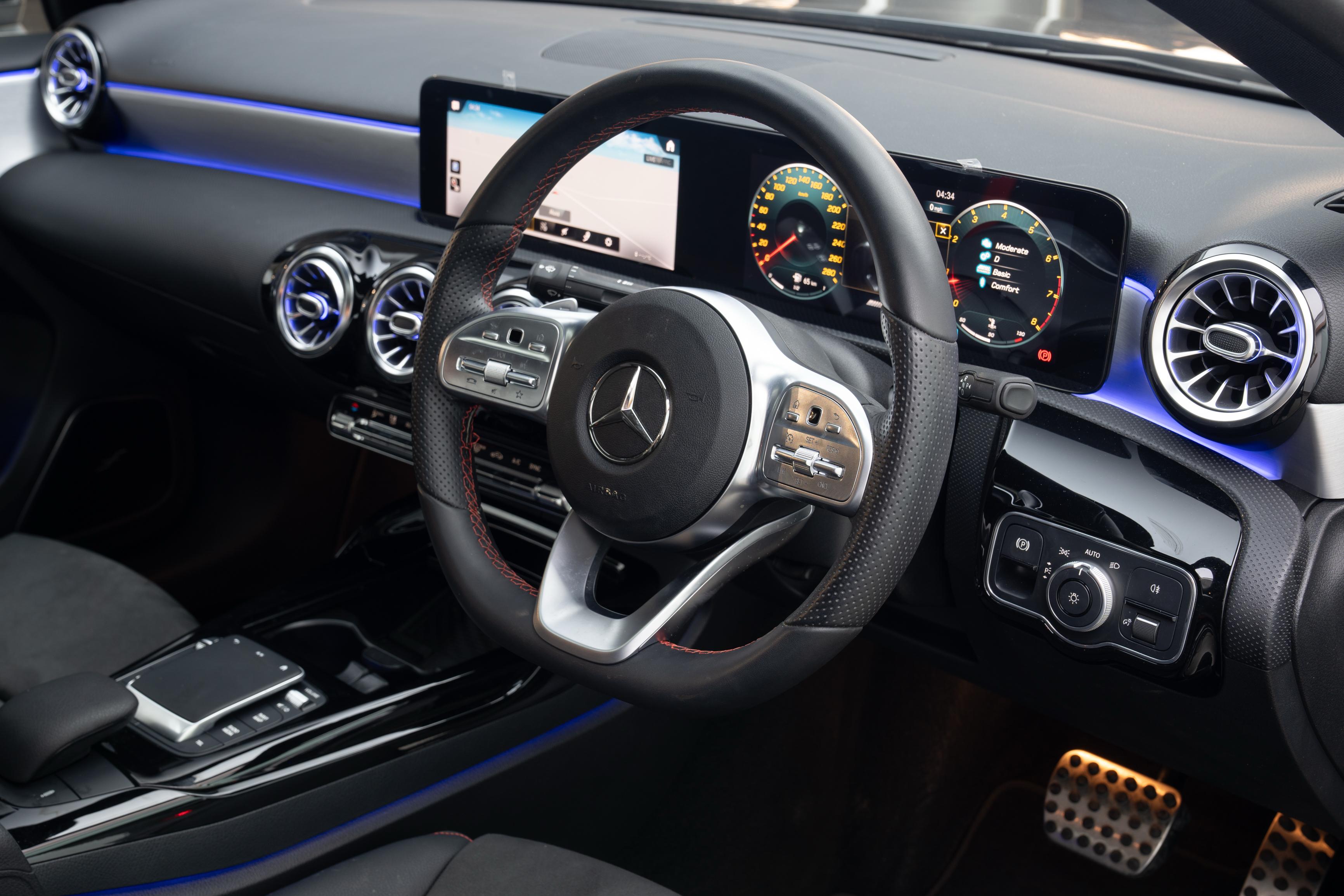 MERCEDES AMG A35 4MATIC