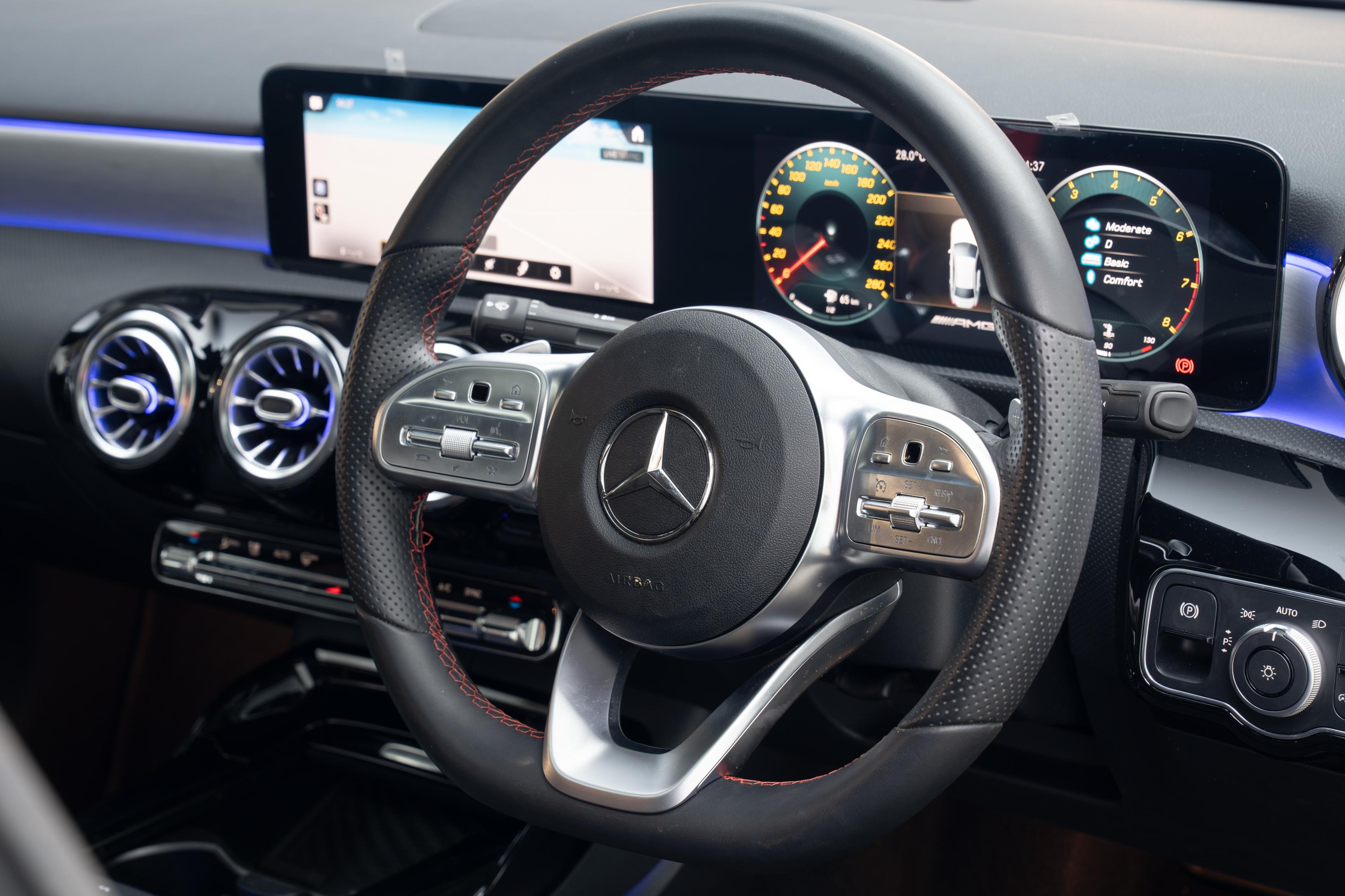 MERCEDES AMG A35 4MATIC