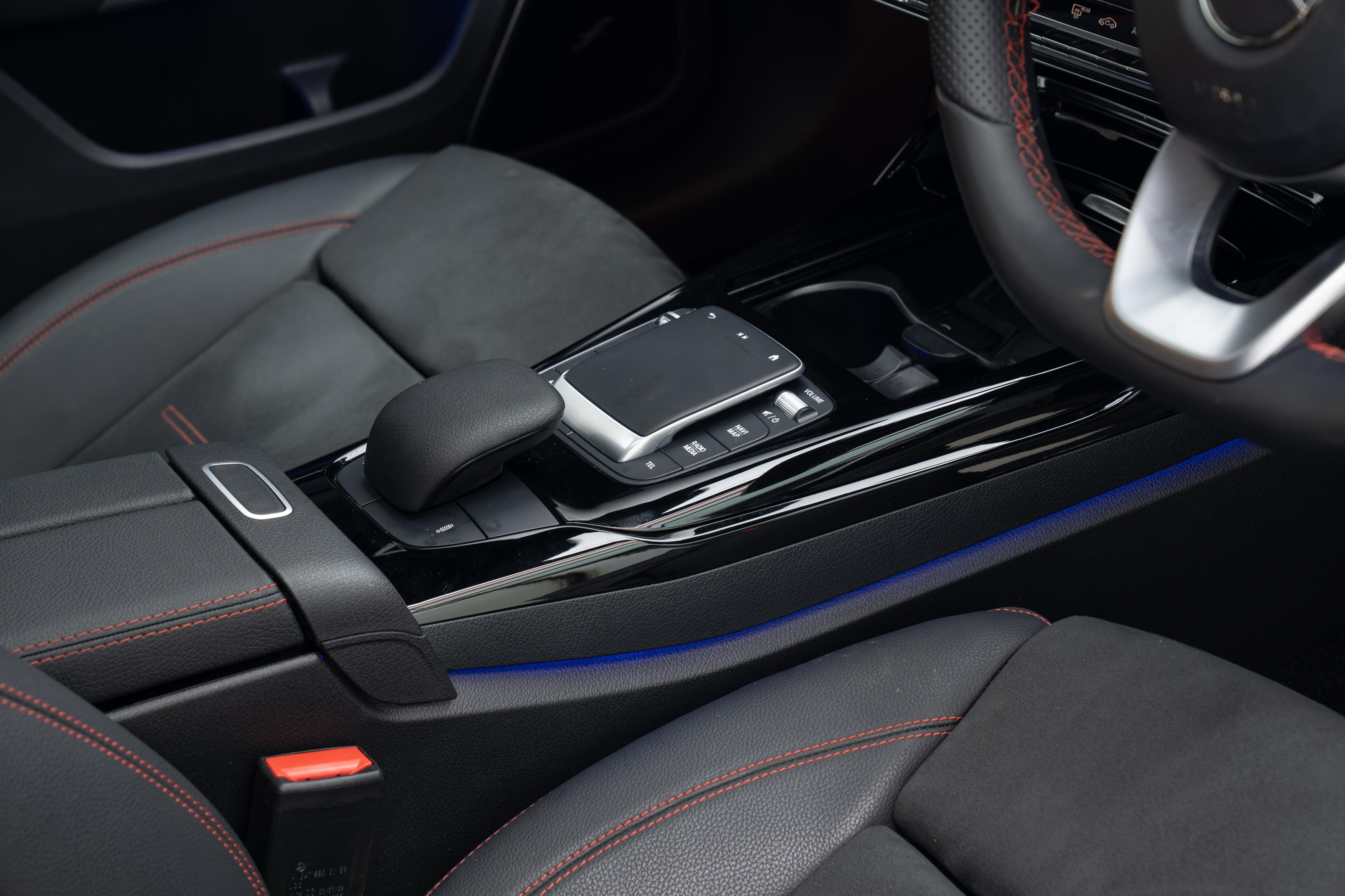 MERCEDES AMG A35 4MATIC