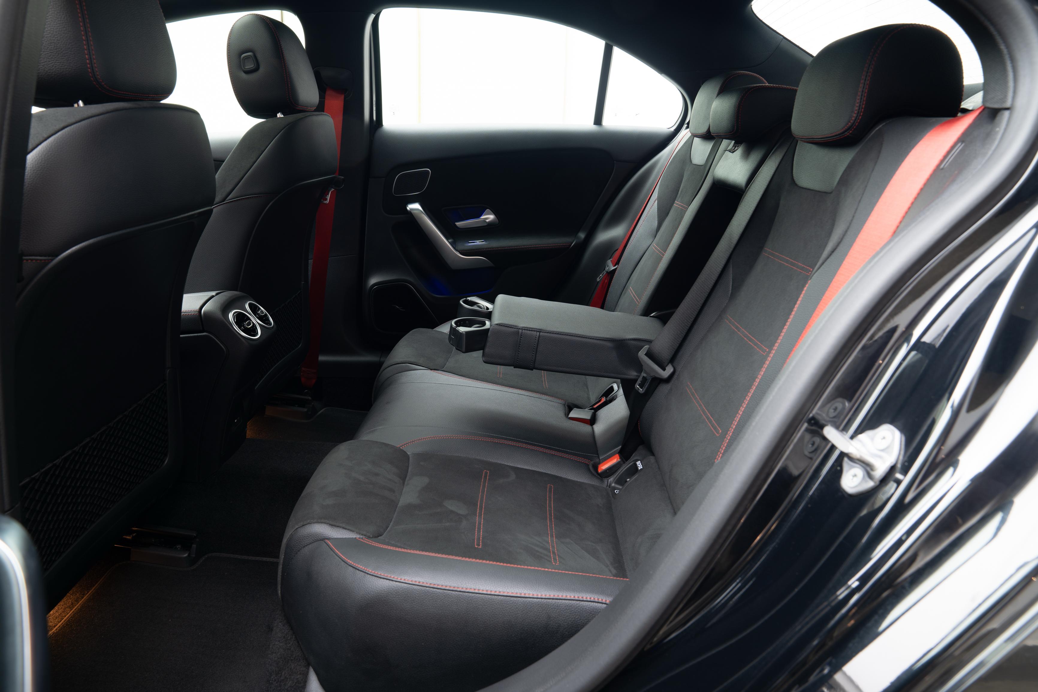 MERCEDES AMG A35 4MATIC