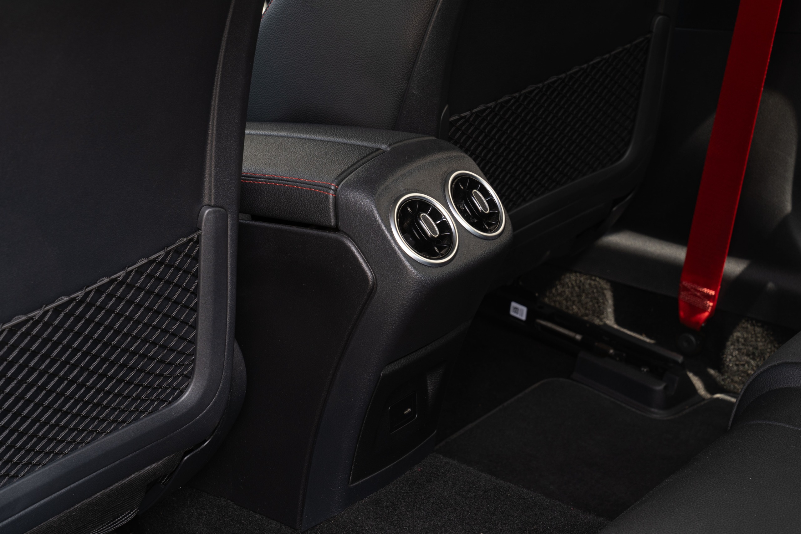 MERCEDES AMG A35 4MATIC