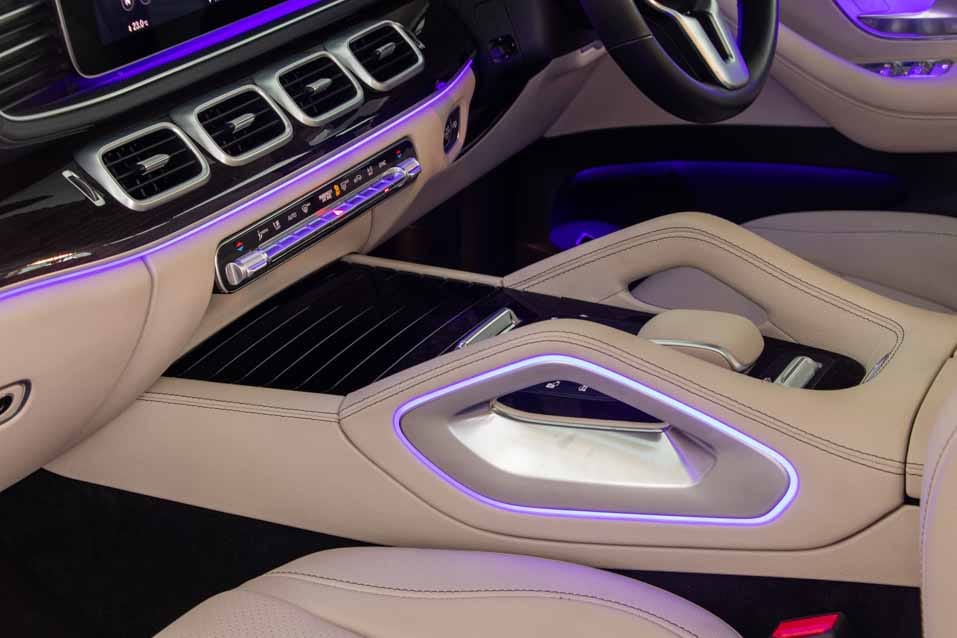 MERCEDES BENZ GLS400D