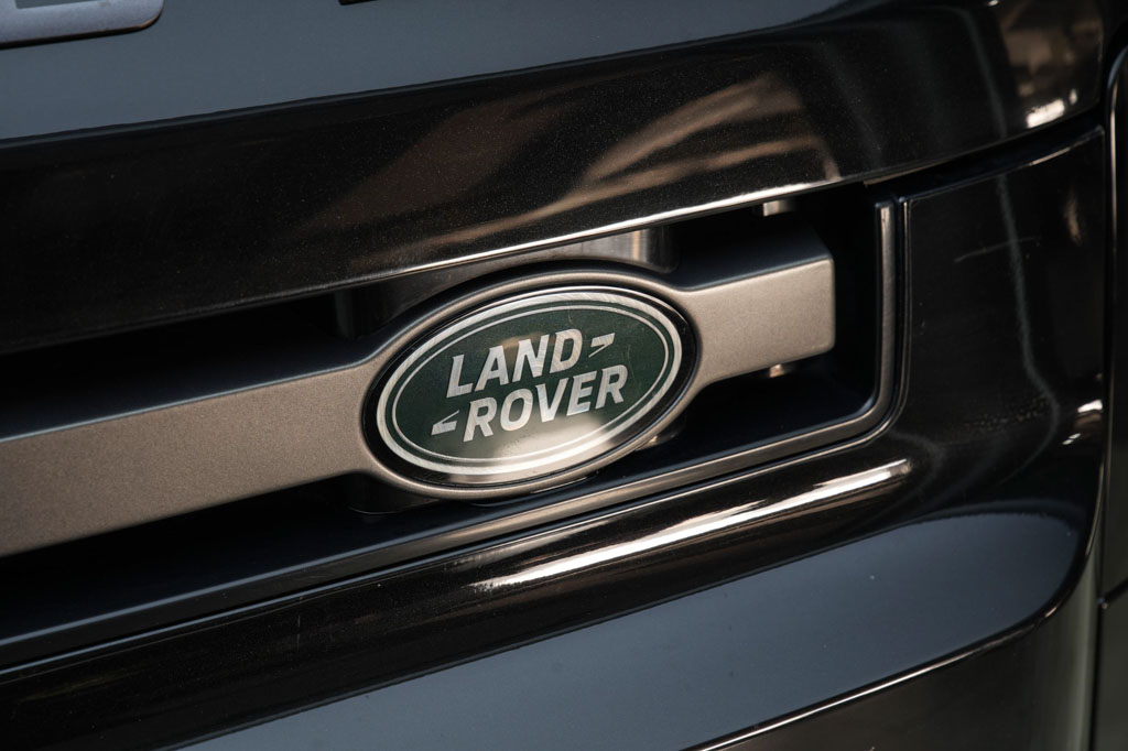 Land Rover Defender P400 HSE