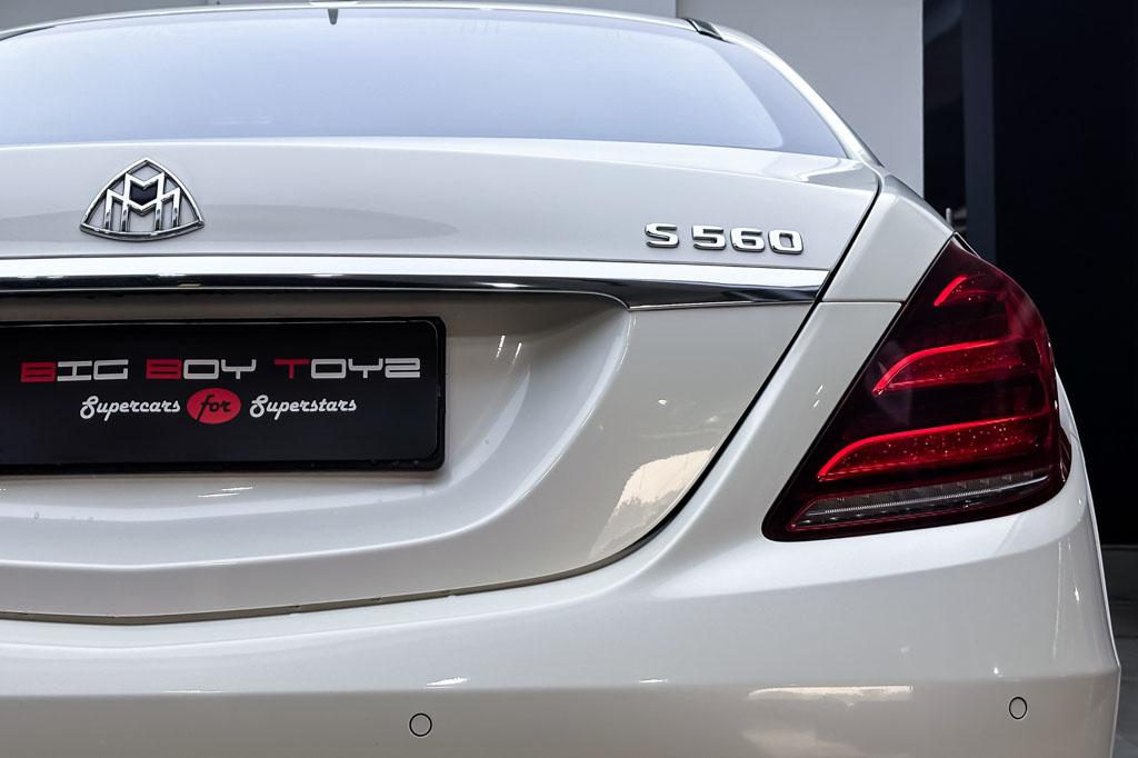 MERCEDES MAYBACH S560