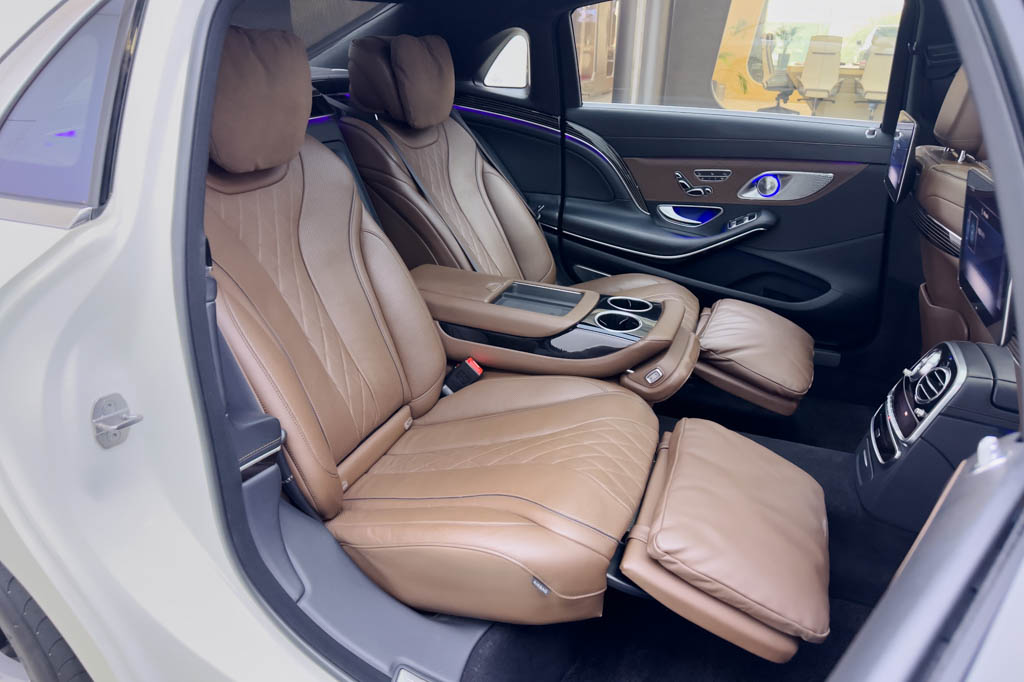 MERCEDES MAYBACH S560