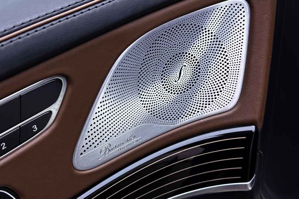 MERCEDES MAYBACH S560