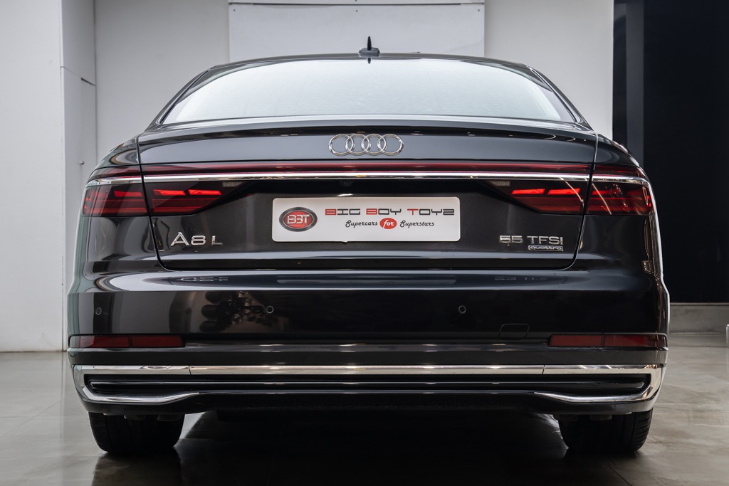 Audi A8L Technology