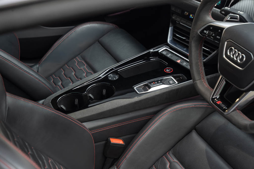 AUDI ETRON RS GT 